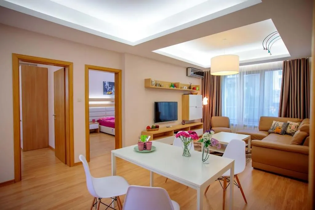 Hight Tech Super Center Apartment Sofia